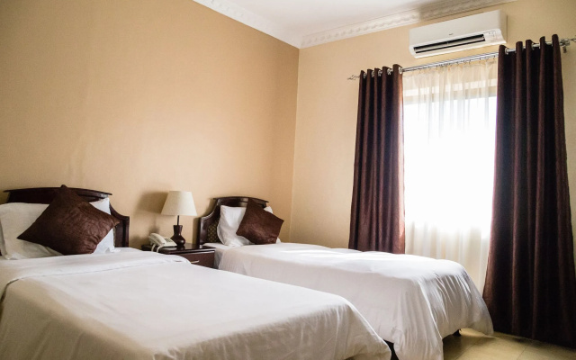 Brubru Lodge