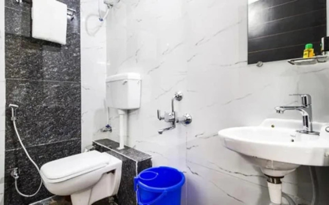 Fabhotel Grand Valley