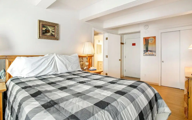 311 Vail International - 2 Br Condo