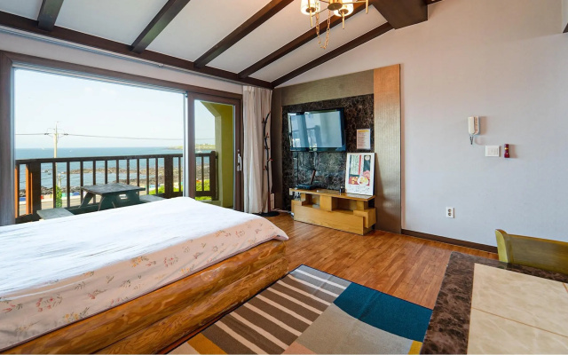 Jeju New HaeAn PungGyeong Pension
