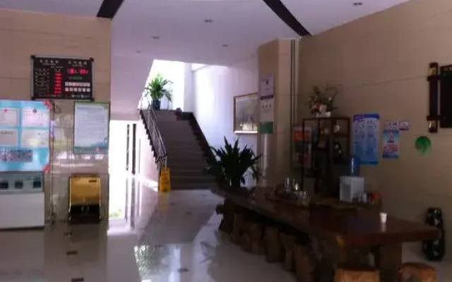 Pu'er Tianyi Hotel