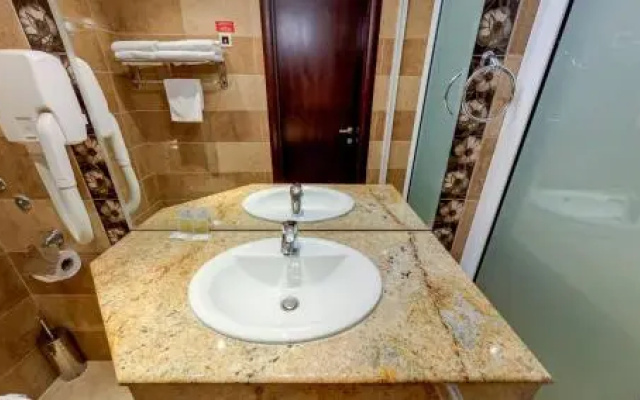 Briz Beach Aparthotel