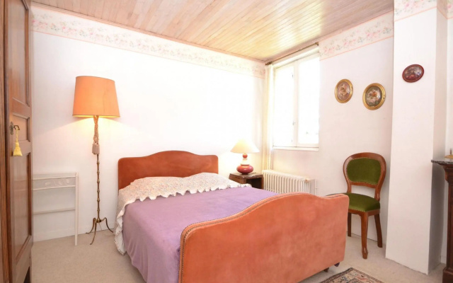 Beautiful holiday home in Alixan with swimming pool