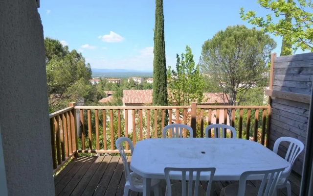 Appartement Grospierres, 3 pièces, 6 personnes - FR-1-382-170