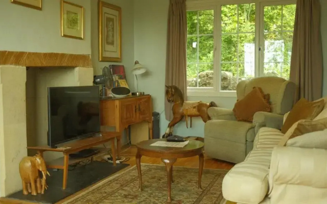 Spacious Home In Bath Nature And City