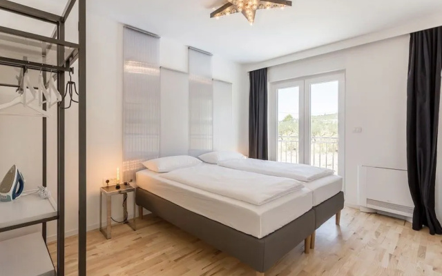Vila Mila Kastela