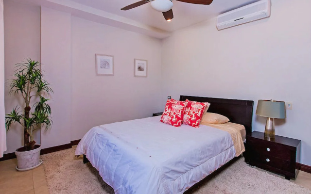 Naxos Condominium