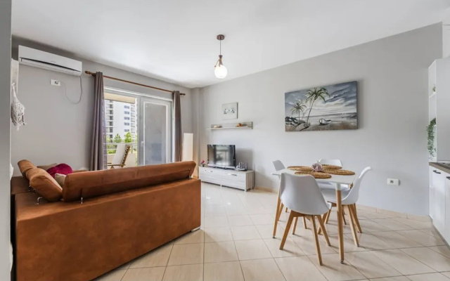 Seaside Stay Apartment 1BR With Beach Access