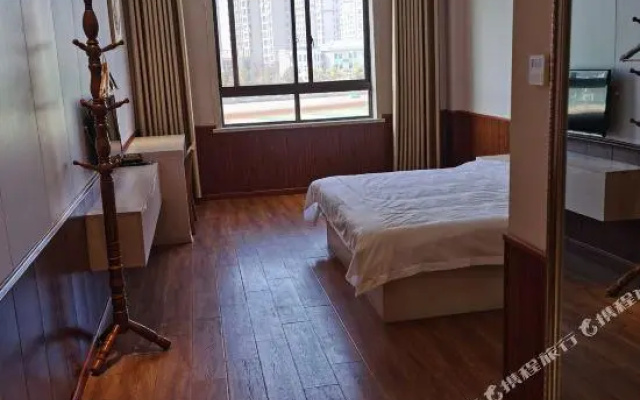 Yuanwei Holiday Hotel
