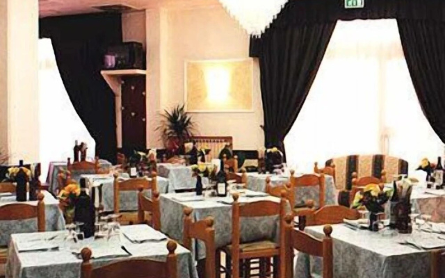 Hotel Paradiso