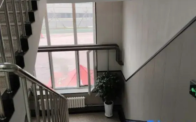 Yanuo Hotel