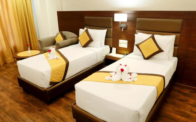 Hotel Meraden Grand