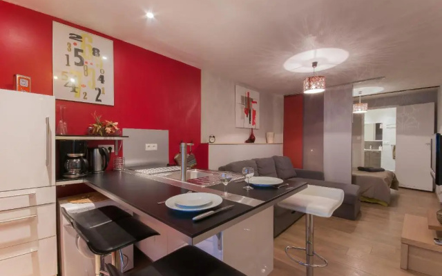 Colombet - Appartement Et Studio Lunaret