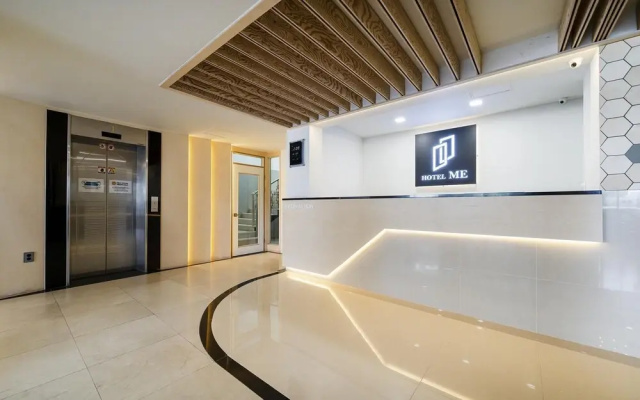 Donghae Hotel Mi