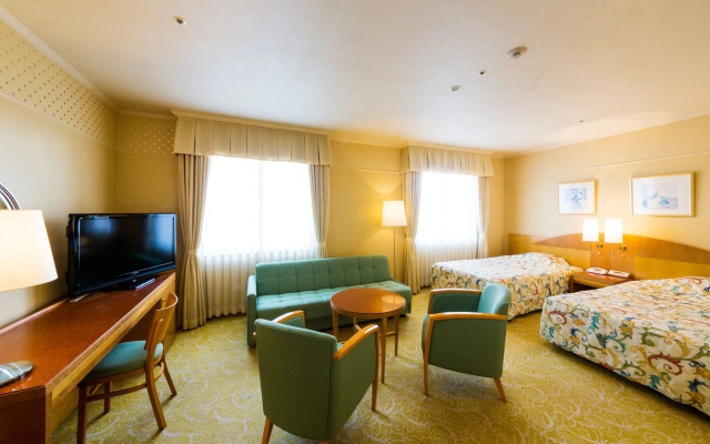 ANA Holiday Inn Kobe Sanda