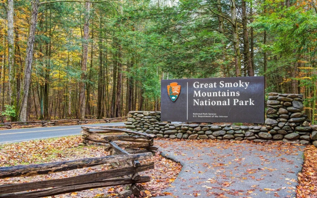 Smoky Bear Hideaway by Jackson Mountain Rentals