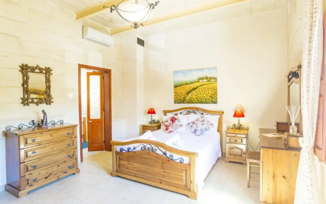 Tieqa Hamra Charming House
