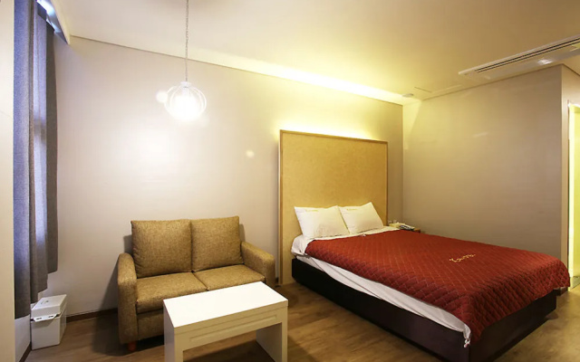 K City Hotel