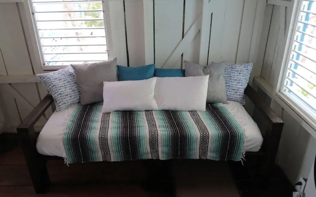 Ranguana Caye Cabanas