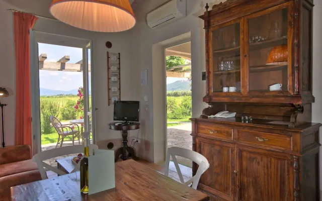 Tuscan Stay w/ Jacuzzi