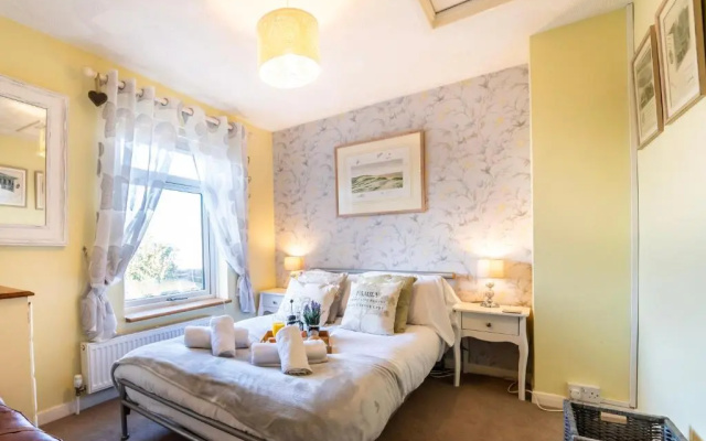 Seaside Snug – 2 bedroom home