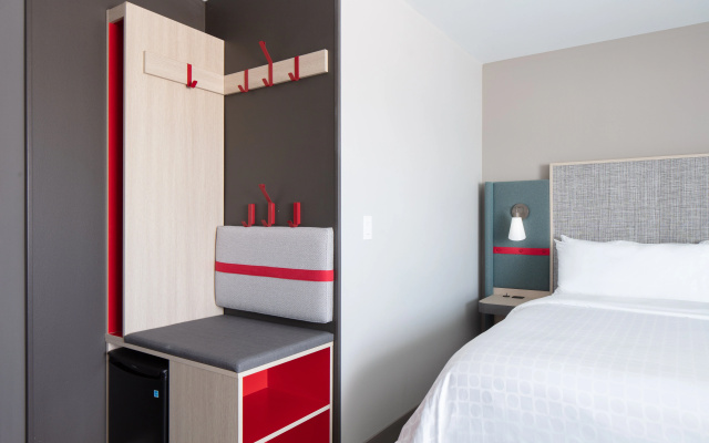avid hotels Madison - Monona by IHG