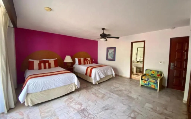 Costa Sur Resort by VRHost