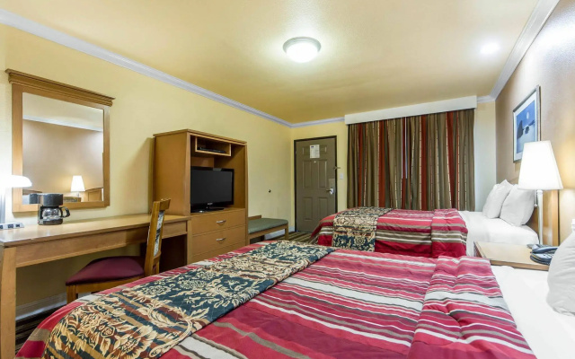 Rodeway Inn & Suites Oakland