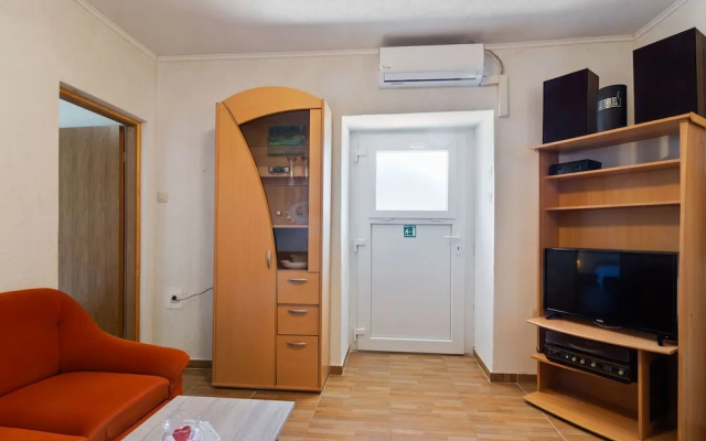 Simplistic Apartment in Opatija With Private Garden