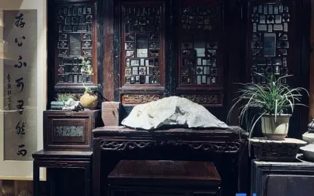 Fangcun Zhijian Inn (Taohuatan Scenic Spot)