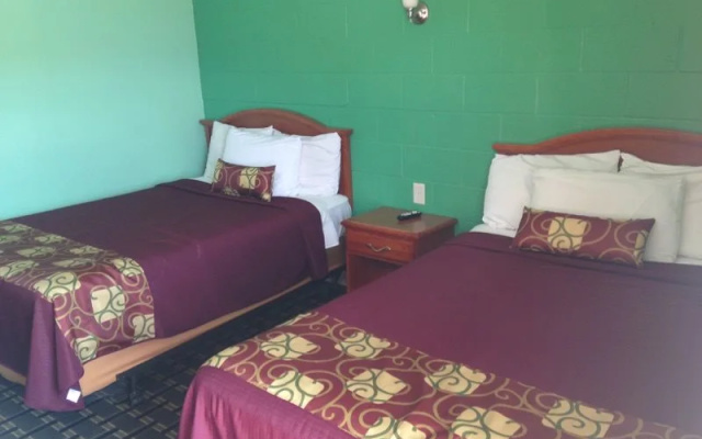 Sleep-ees Inn