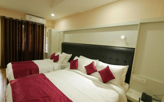 Hotel Wayanad Square