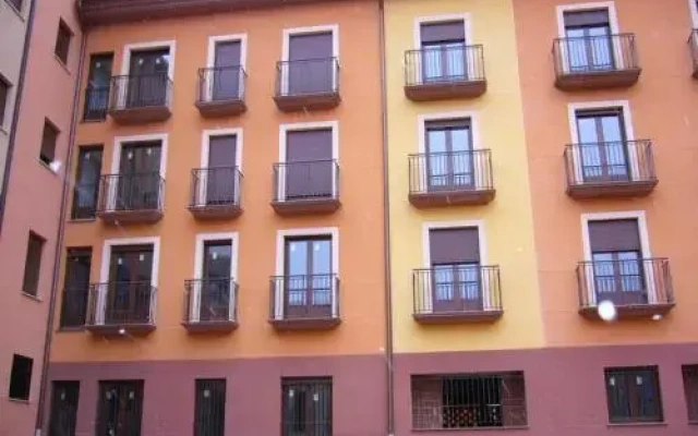 Apartamentos Puerta Muralla