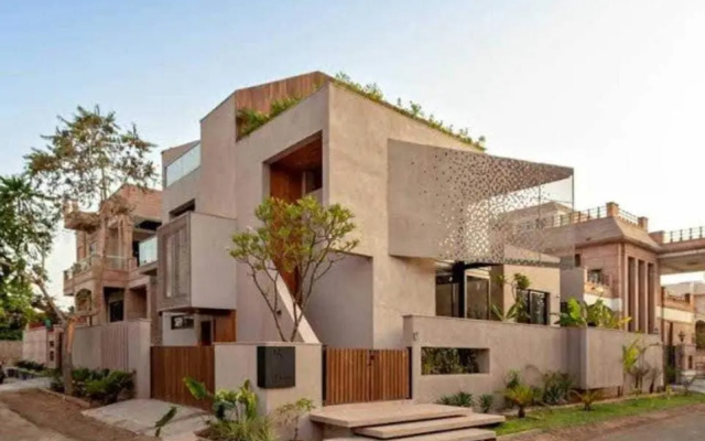 OYO HOME 93516 Ahill House