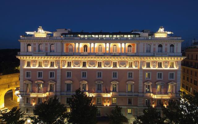 Rome Marriott Grand Hotel Flora вид на фасад