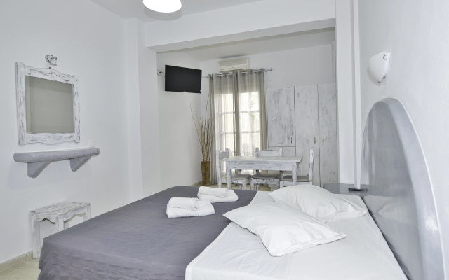 Ira Apartments