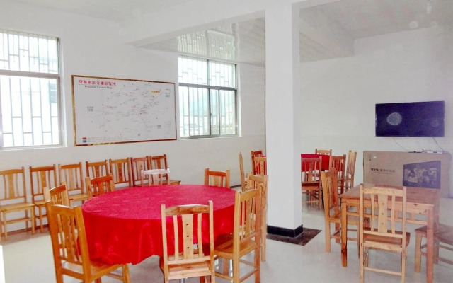 Wuyuan Jiangling Huatian Hostel