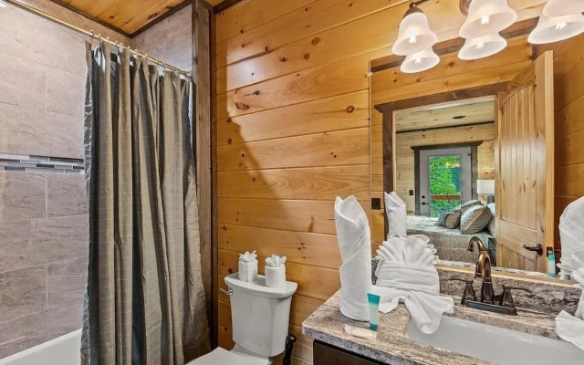 Moonlight Ridge 2 Bedroom Cabin