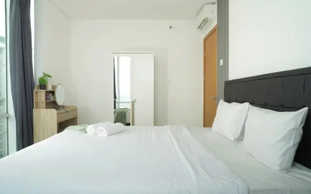 Modern 2Br With Service Room Apartment Woodland Park Residence