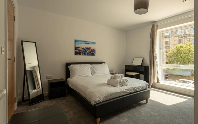 Roomy Comfortable Apartment
