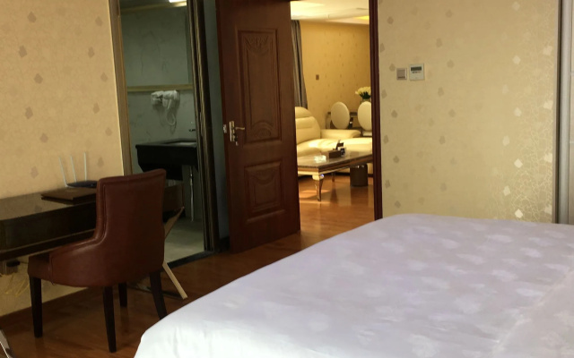 Nomo Service Apartment The Legend