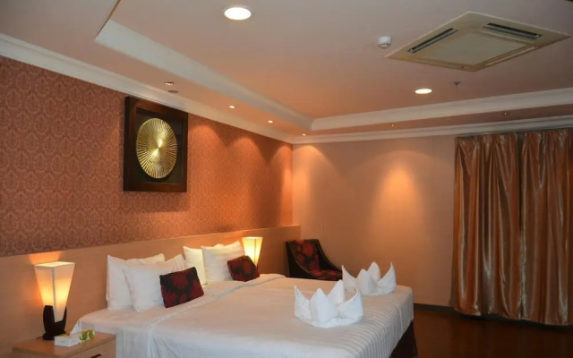 Shmoukh Hotel