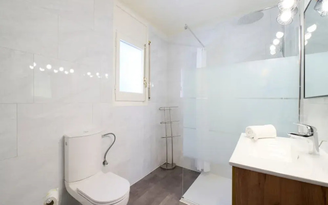 Serene Villa With Yard in Lloret de Mar