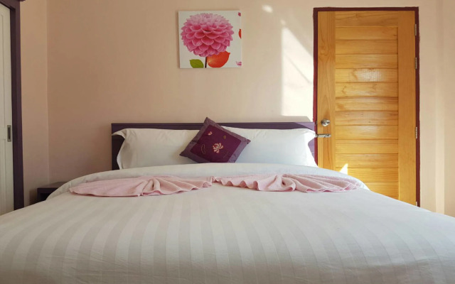 V-House Hotel