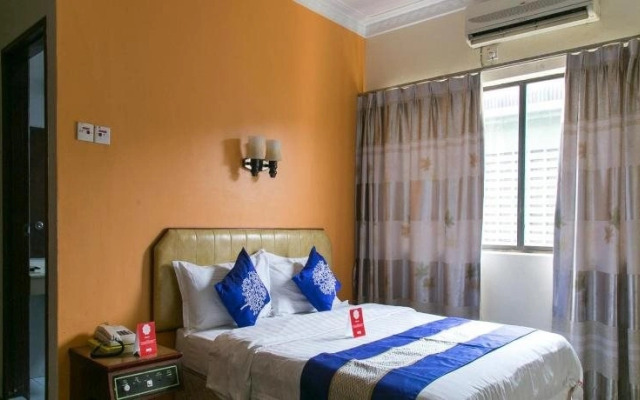 OYO Rooms Klang Gold Course Mall