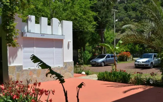 Artemis Hotel