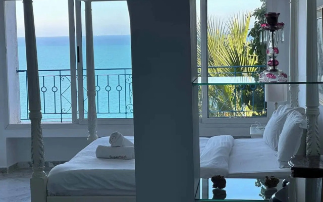 Cliff Apartment With sea View in Sidi Bou Saïd