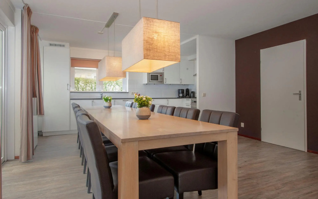 Villa in Arcen With Shower & Garden
