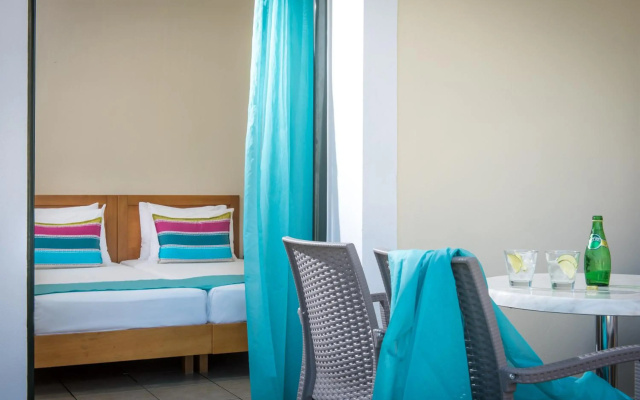 Kristalli Hotel Apartments