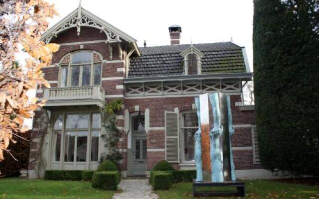 Отель Bed and Breakfast Bohemien вид на фасад